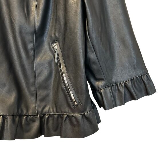 Roz & Ali Pleather Zipped Ruffle Biker Jacket 2x NWOTs - Picture 4 of 4